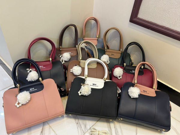 Premium Quality Shoulder Bag 🎀